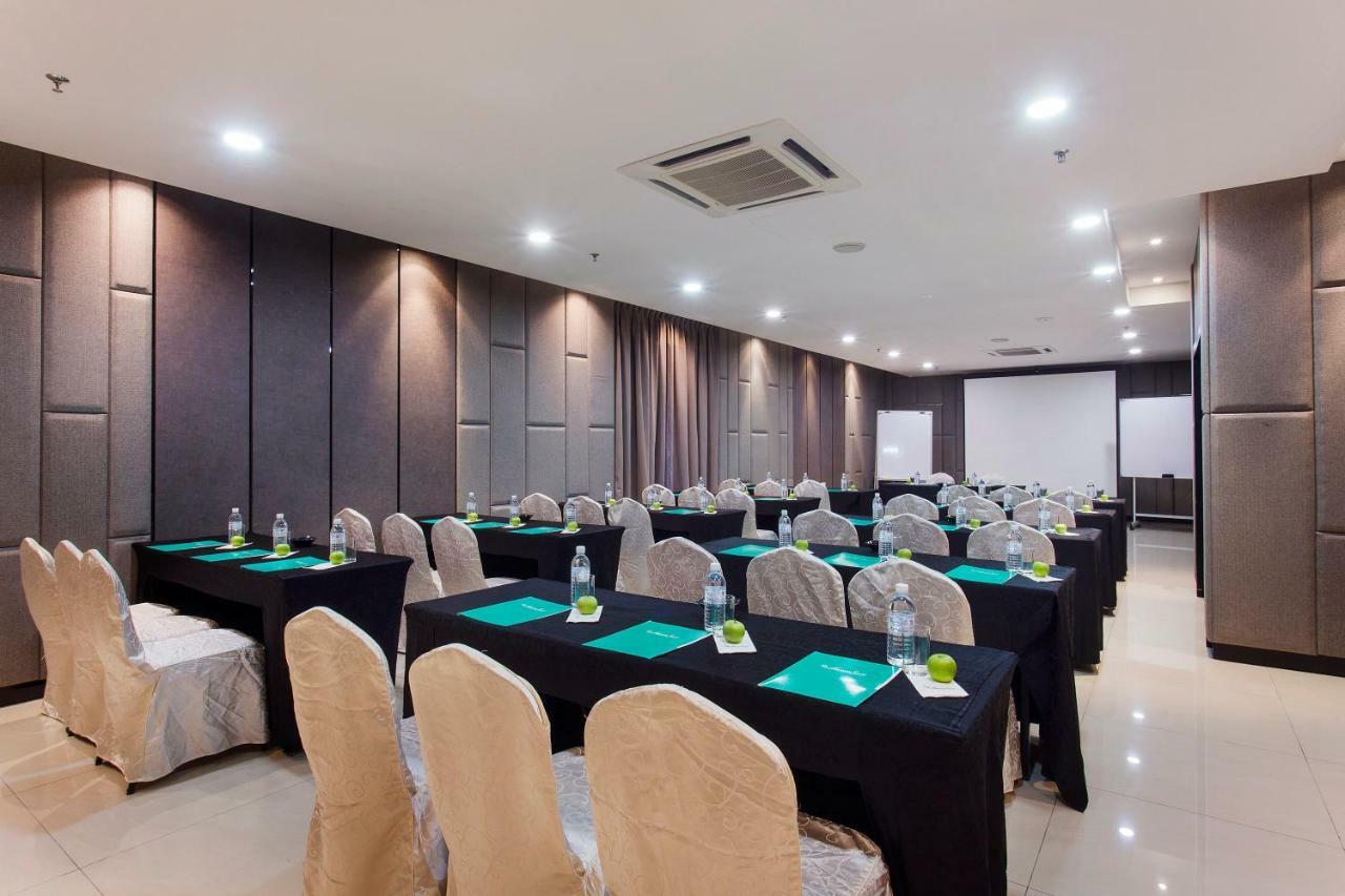 Amansari Hotel Nusajaya Nusajaya  Exterior photo